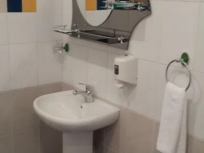 Номер улучшенный с 1 двуспальной кроватью — фото 4