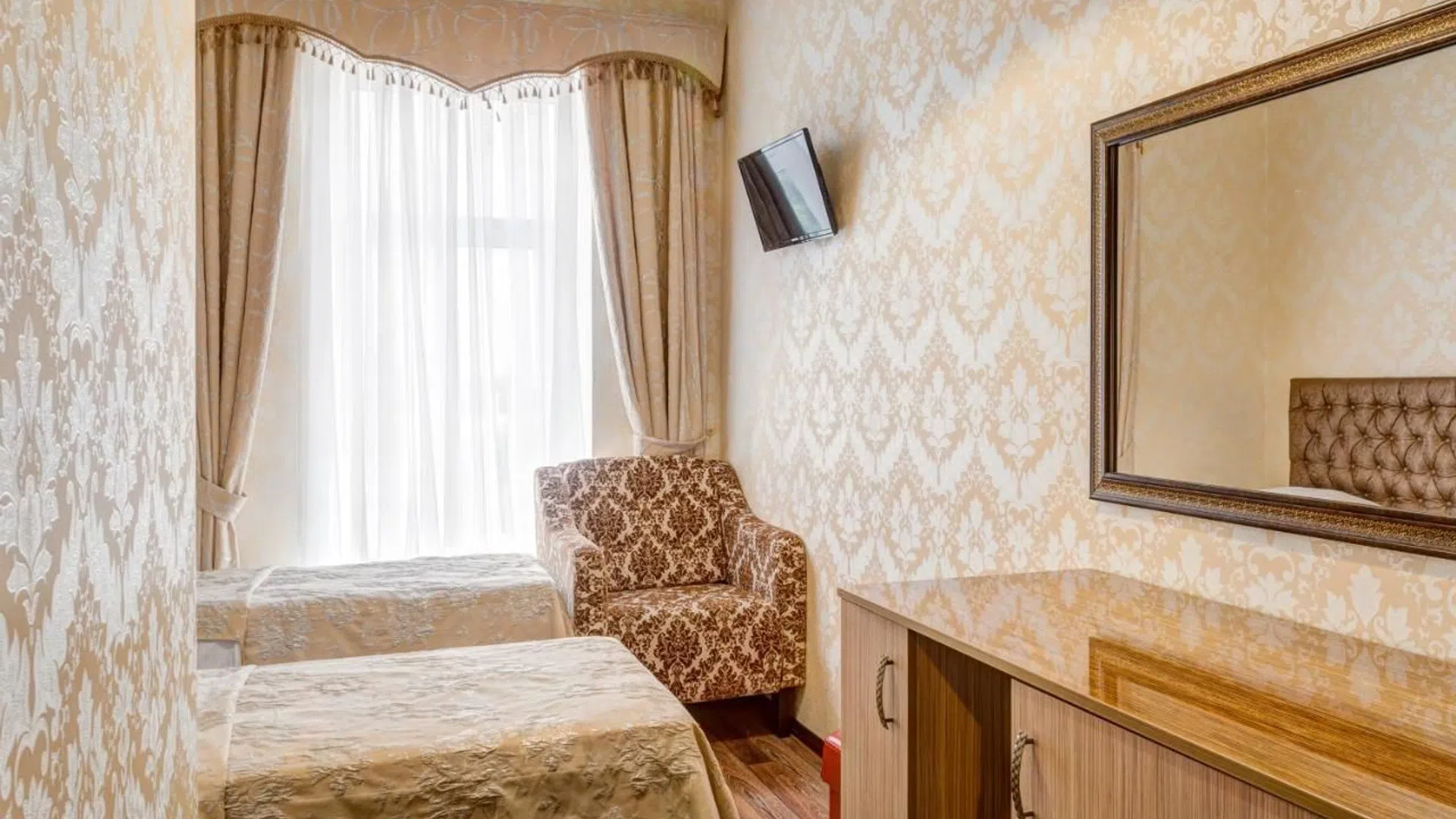 Двухместный номер эконом-класса с 2 отдельными кроватями — фото 1